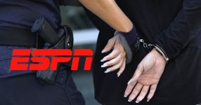 Influenciadora usa crachá falso da ESPN para assistir futebol